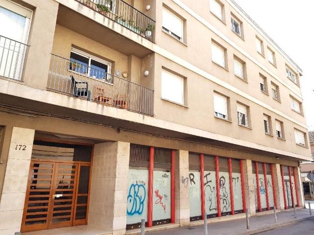 Local en C/ Transversal, Terrassa Barcelona