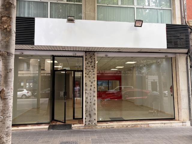 Local en calle Aragon