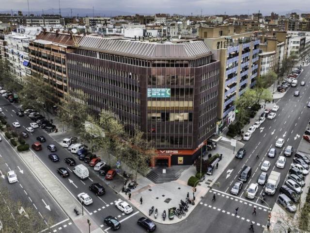 LOCAL EN CALLE ORENSE