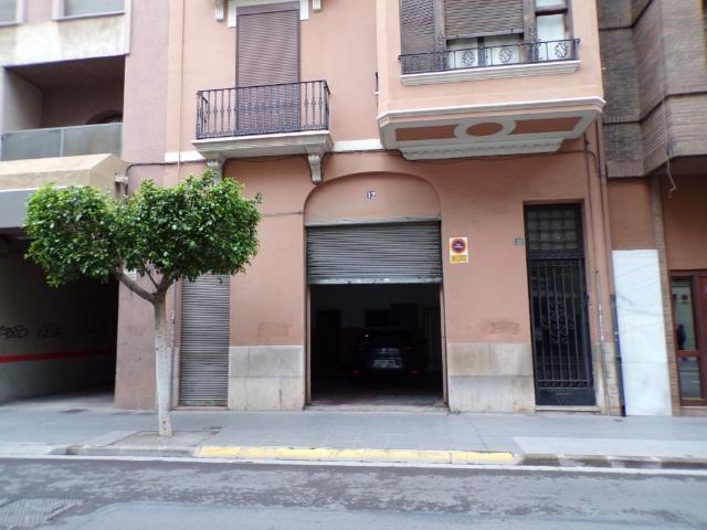 LOCAL EN CALLE PRINCIPAL
