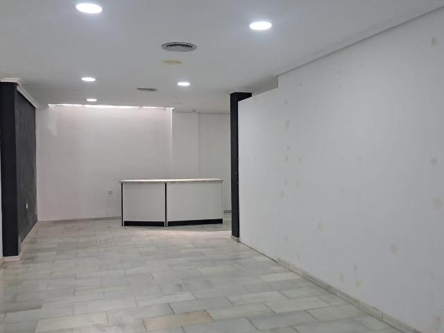 LOCAL EN EL ZOCO ! IDEAL PARA HACER LOFT
