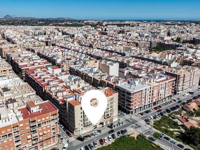 Local en Elche