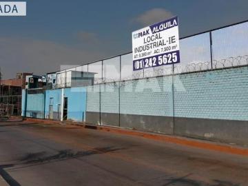 ¡Local en esquina en zona industrial consolidada del Callao!