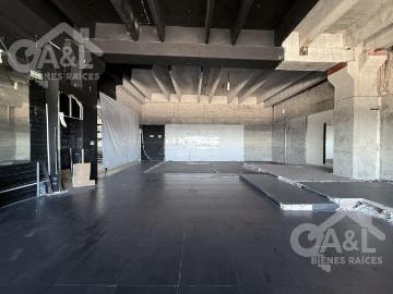 Local en Planta alta en Renta Plaza Xanat