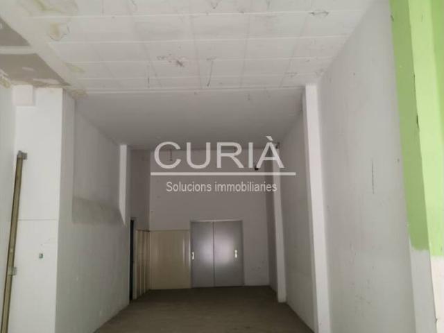 LOCAL EN PLANTA BAJA DE 170 M² EN ZONA PL. EUROPA
