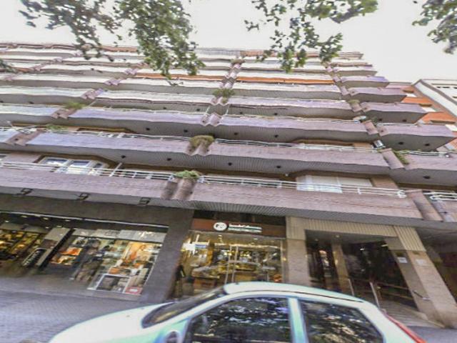 Local en Ps Pere III, Manresa Barcelona