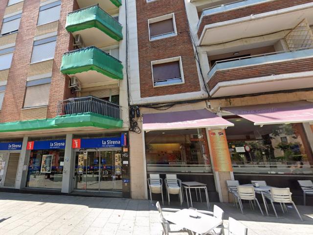 Local en Rb Anselm Clave Cornellà de Llobregat Barcelona