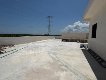 Local en renta en plaza comercial, Av. Huayacan, Canc?n