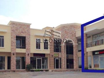 LOCAL EN RENTA, PLAZA VISTA HERMOSA, COL. PETROLERA $14,000