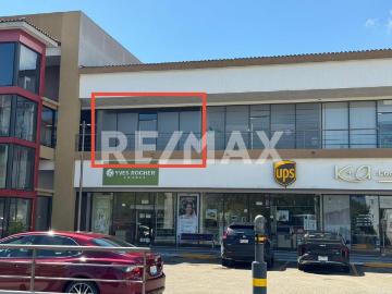 LOCAL EN RENTA Plaza Dorada