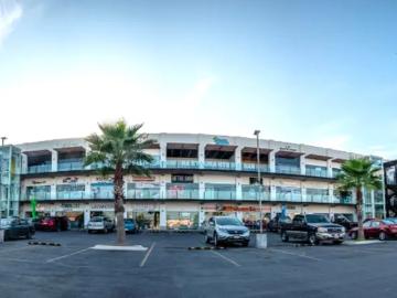 LOCAL EN RENTA PLAZA PASEO 727 ESCOBEDO