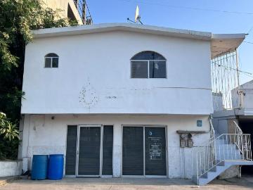 LOCAL EN RENTA SOBRE BLVD LOMA REAL