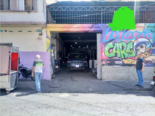 LOCAL EN SANTA ROSALIA DE 237 M2