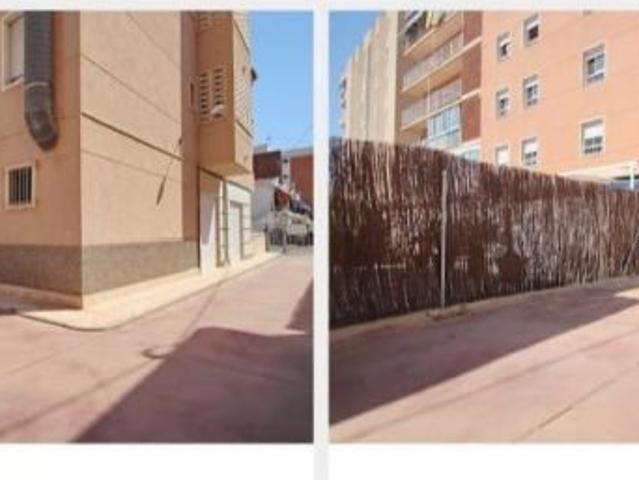 LOCAL EN SANTAPOLA Y EDIFICADO PARA HACER VIVIENDA