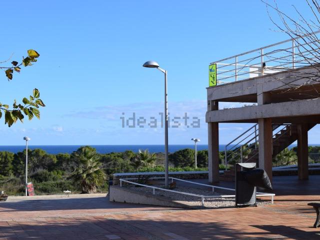 Local, Es Mercadal