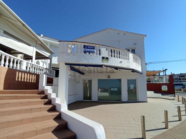 Local, Es Mercadal