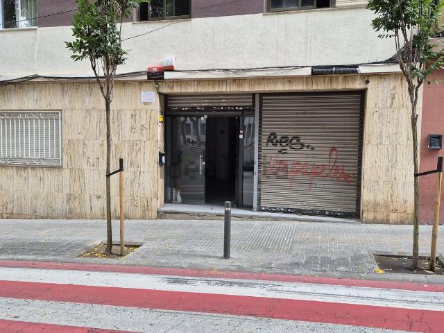 Local, Esplugues de Llobregat