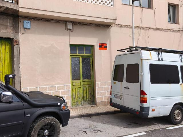 LOCAL FASNIA CENTRO