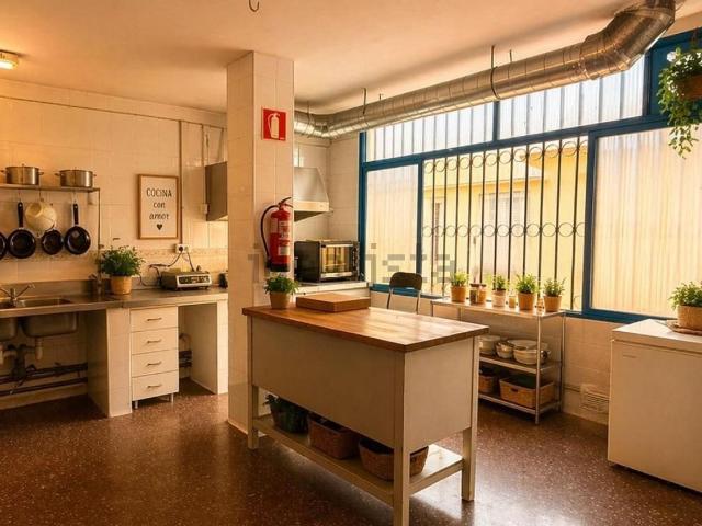 Local, Figueres