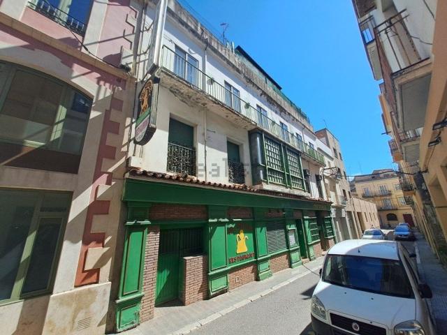 Local, Figueres