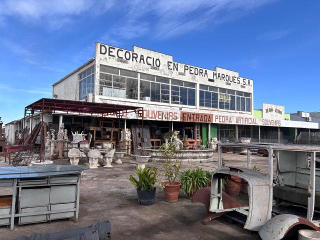 Local, Forallac