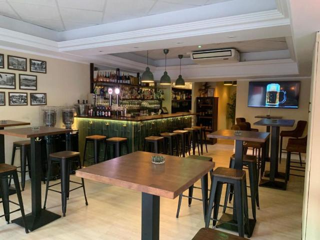 Local, Fuengirola