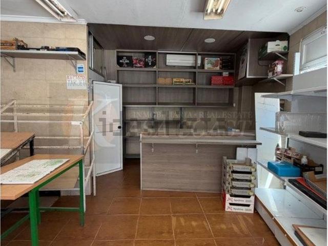 Local, Fuengirola