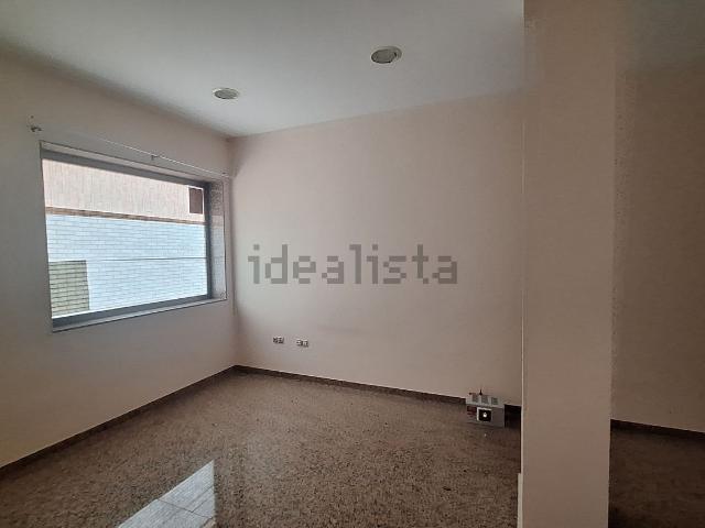 Local, Fuengirola
