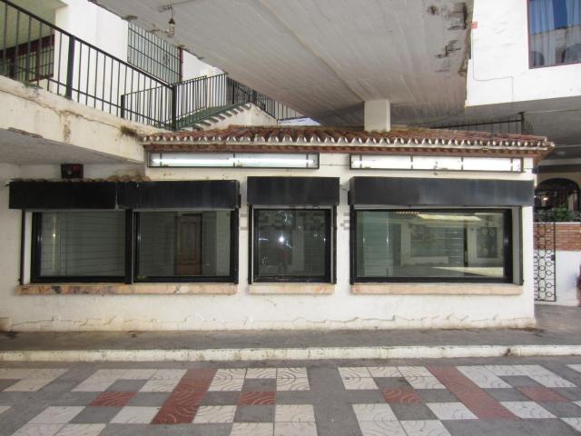 Local, Fuengirola