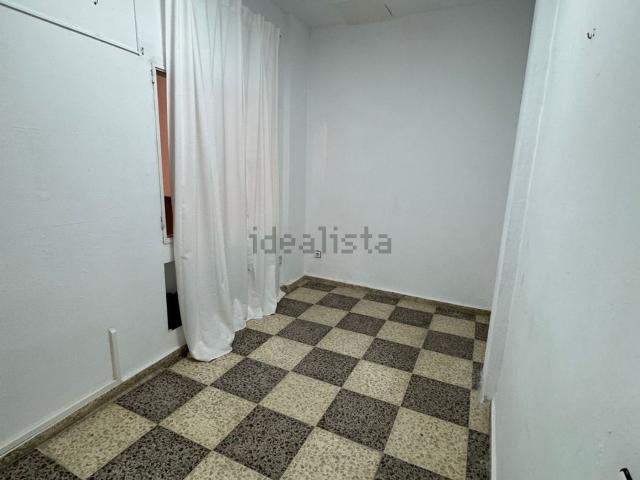 Local, Fuengirola