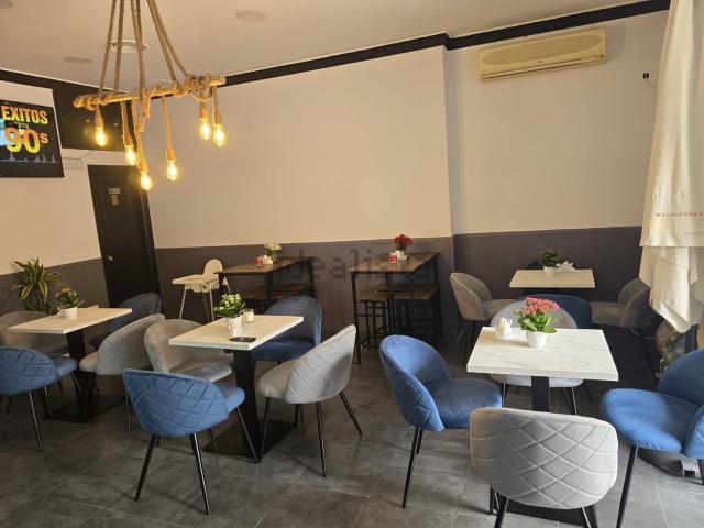 Local, Fuengirola