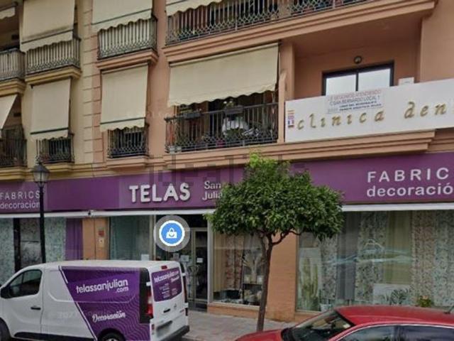 Local, Fuengirola