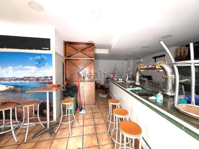 Local, Fuengirola