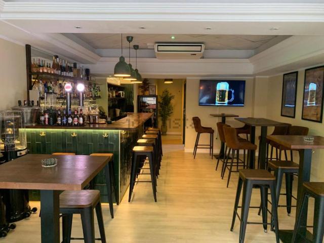 Local, Fuengirola