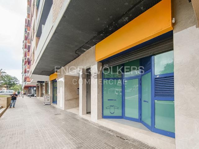 Local, Gavà