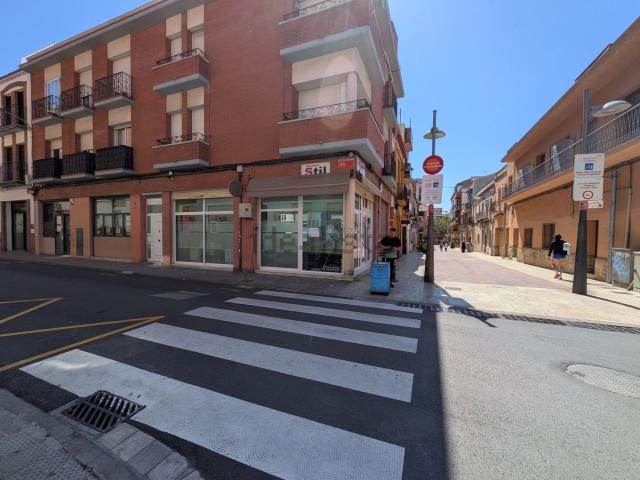 Local, Gavà
