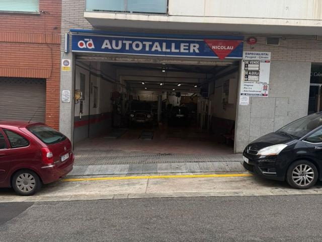 Local, Gavà