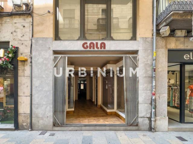 Local, Girona