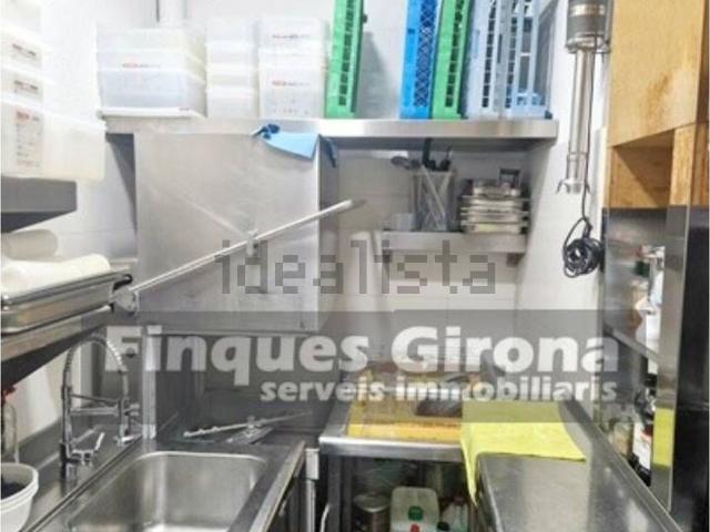 Local, Girona