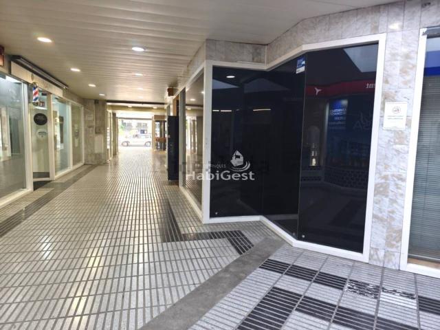 Local, Girona