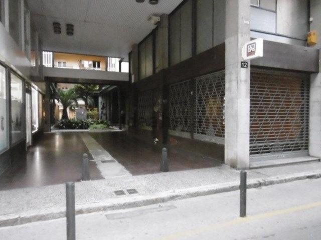 Local, Girona