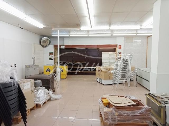 Local, Gironella