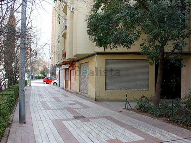 Local, Granada