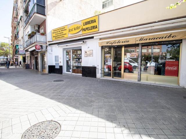 Local, Granada