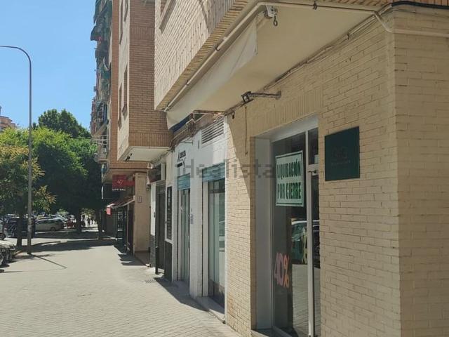 Local, Granada
