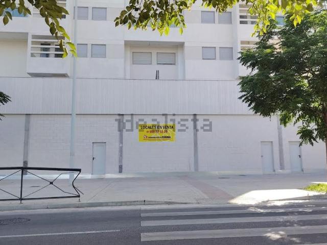 Local, Granada