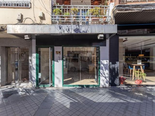 Local, Granada