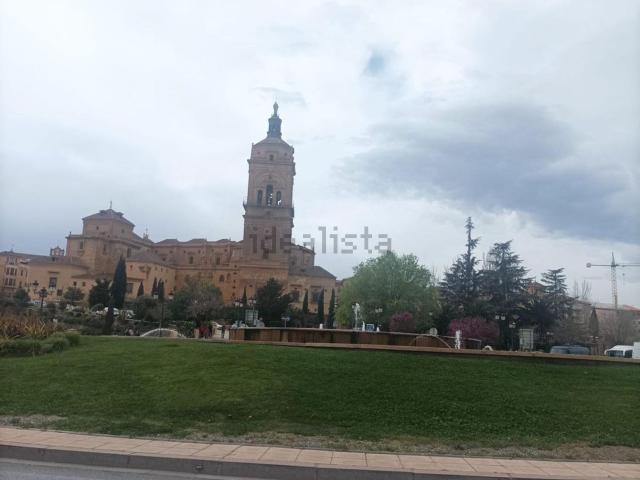 Local, Guadix