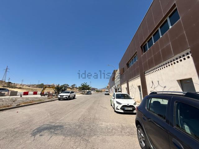Local, Huércal de Almería