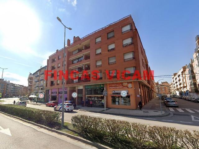 Local, Huesca